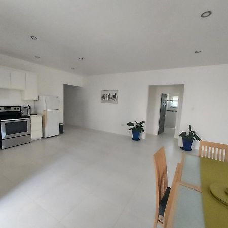 The Willow Apartment オーチョ・リオス エクステリア 写真